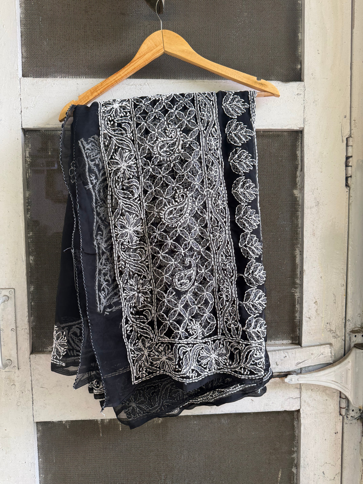 Sanskari Edit | Hand Embroidery Half Jaal Chikankari Georgette Saree