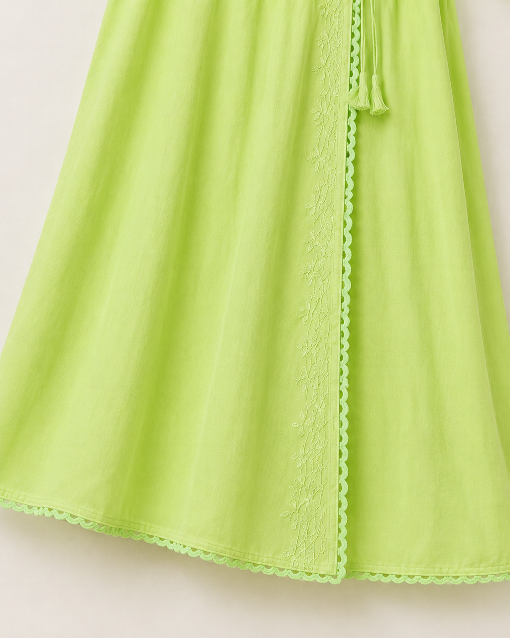 Tehzeeb Thread | Hand-Embroidered Cotton Angarakha Kurta